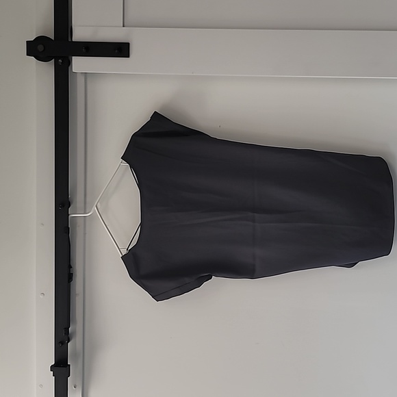 Laced V Neck top - Picture 2 of 3